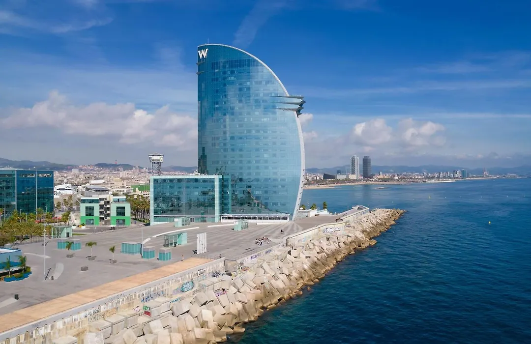 دبليو برشلونة-1